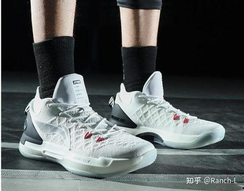 最新爆料球鞋品牌推荐